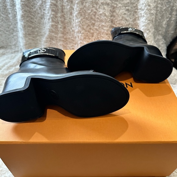Louis Vuitton Moonlike Ankle Boots Noir size 38, Never been worn, new - Picture 4 of 5